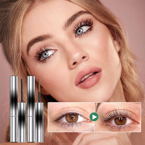 ✨ Mascara ✨ is long and curly without smudging