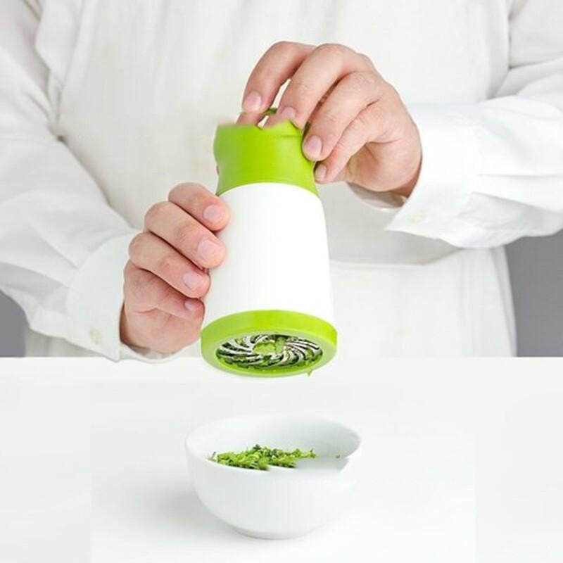 🌿White & Green Compact Cordless Herb Chopper, Efficient Cilantro & Herb Mincer, Easy to Operate & Clean