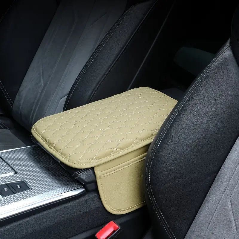 🔥Car Armrest Cushion With Dual Side Pockets｜Comfort & Extra Storage For Your Car